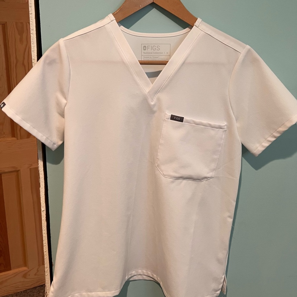 Figs White One Pocket Scrub Top